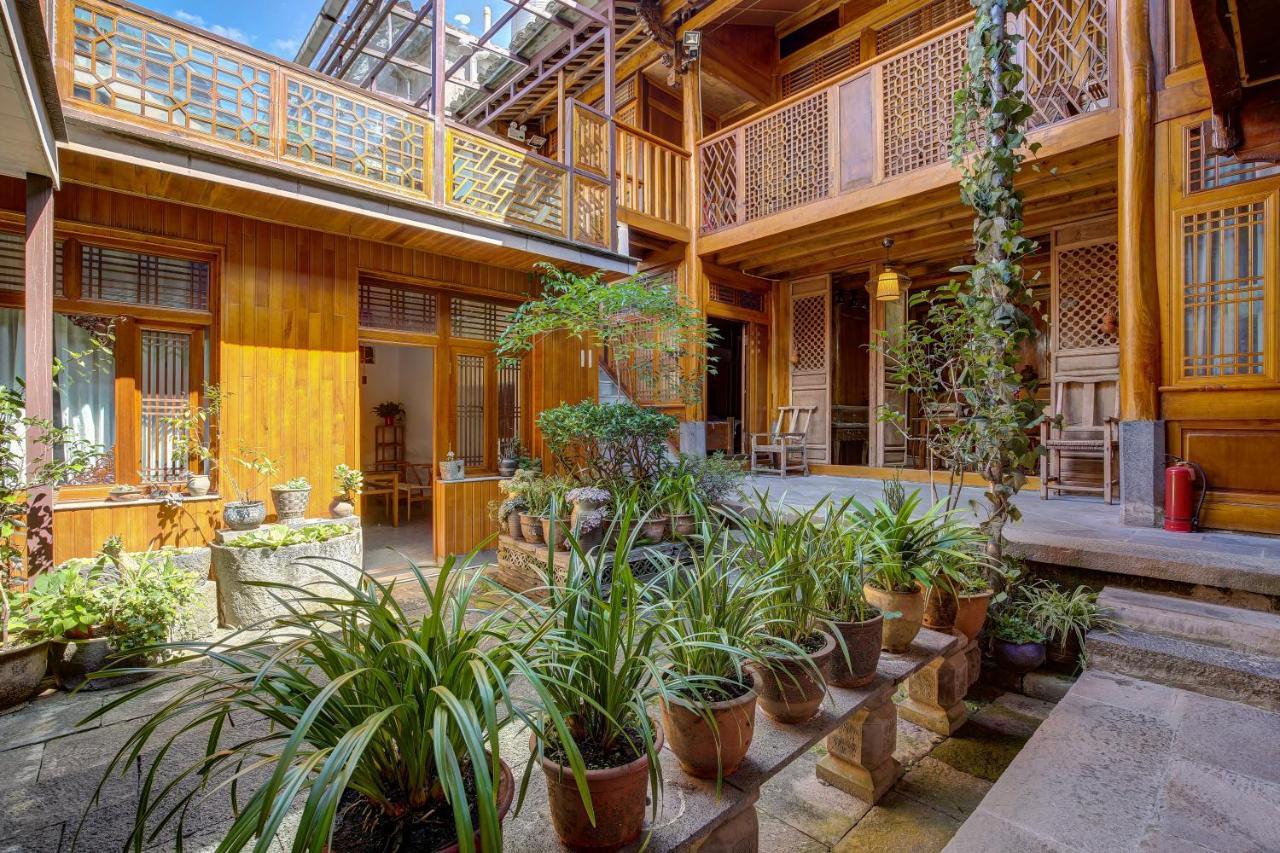 Dream Bay Hotel Tengchong Exterior photo