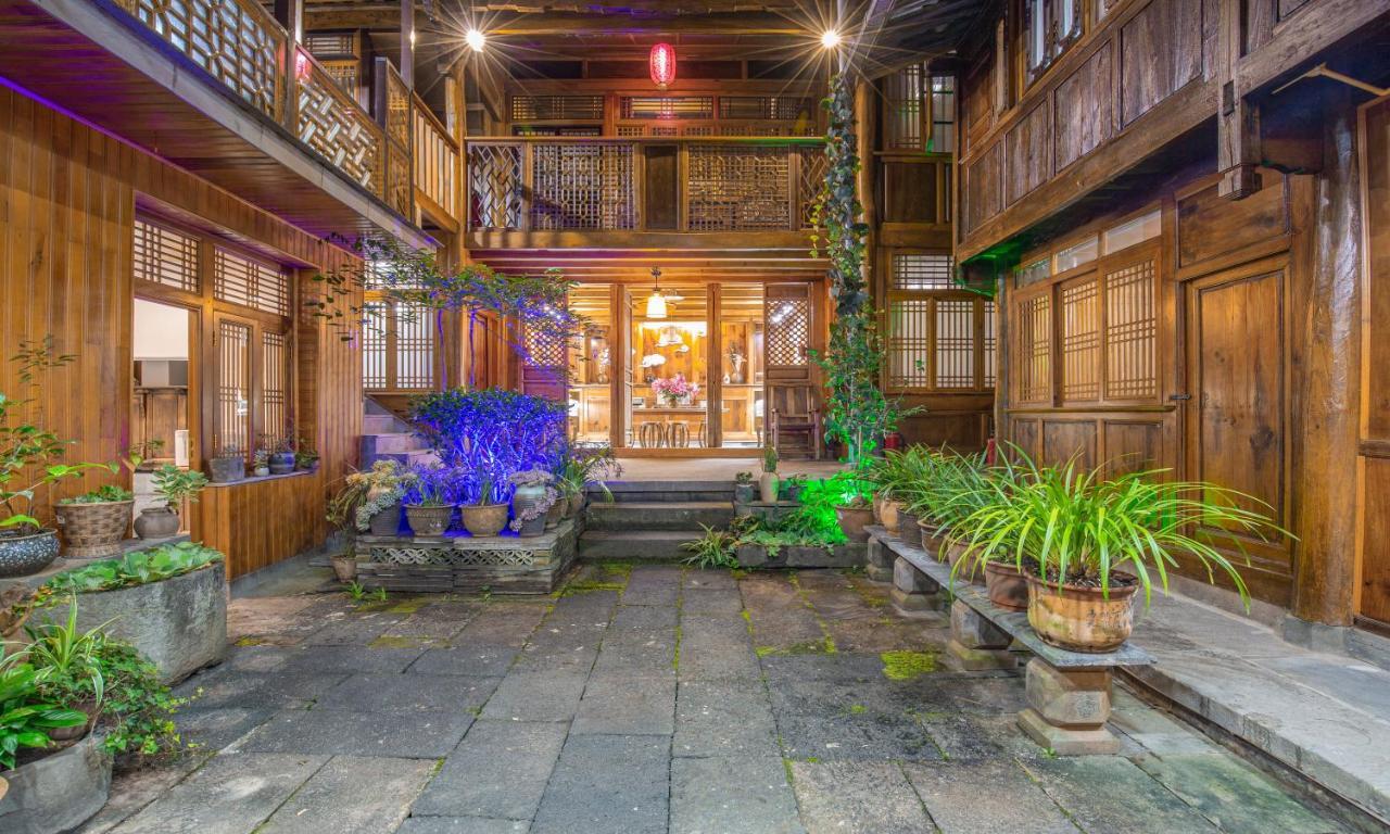 Dream Bay Hotel Tengchong Exterior photo