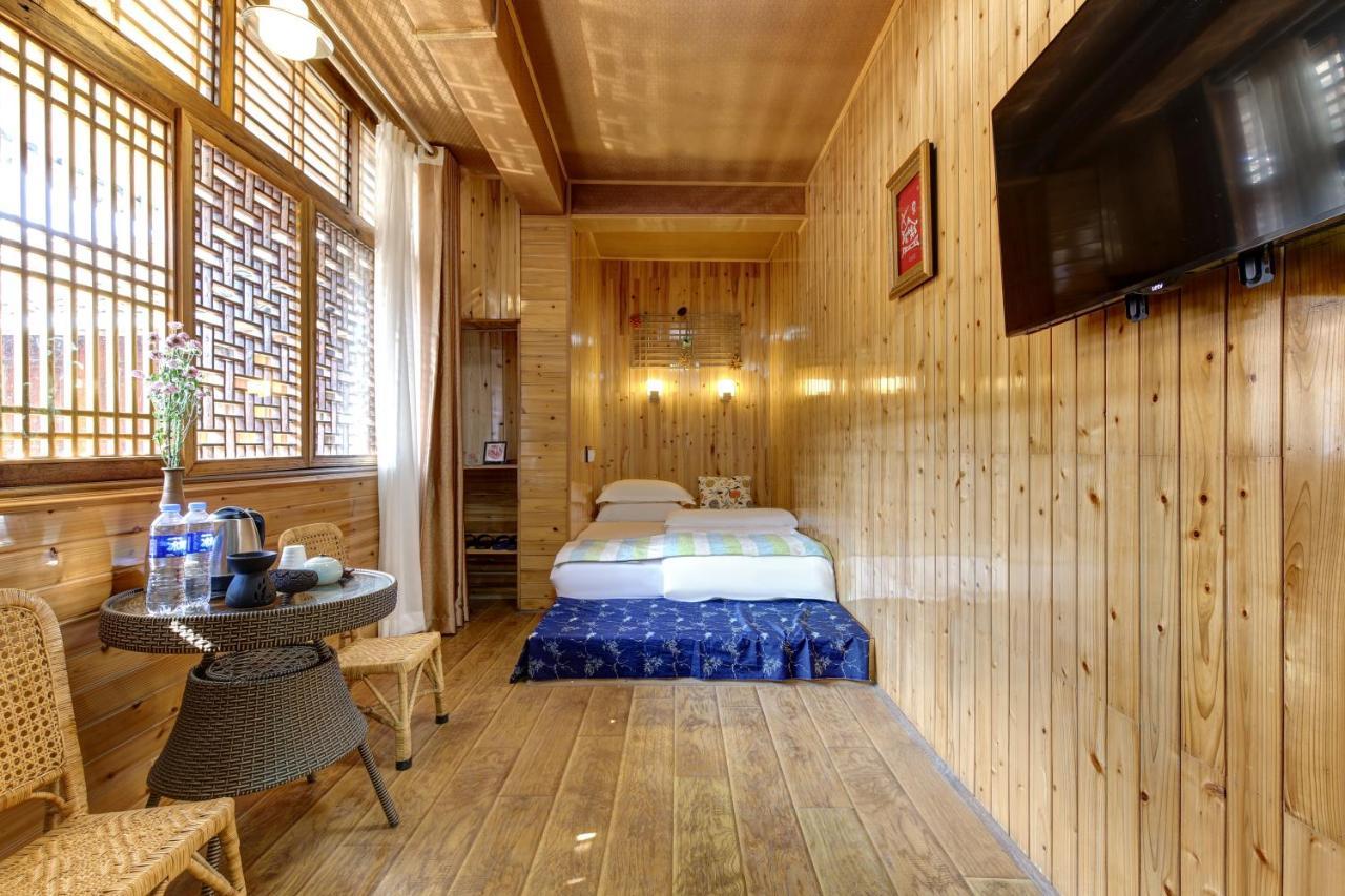 Dream Bay Hotel Tengchong Exterior photo